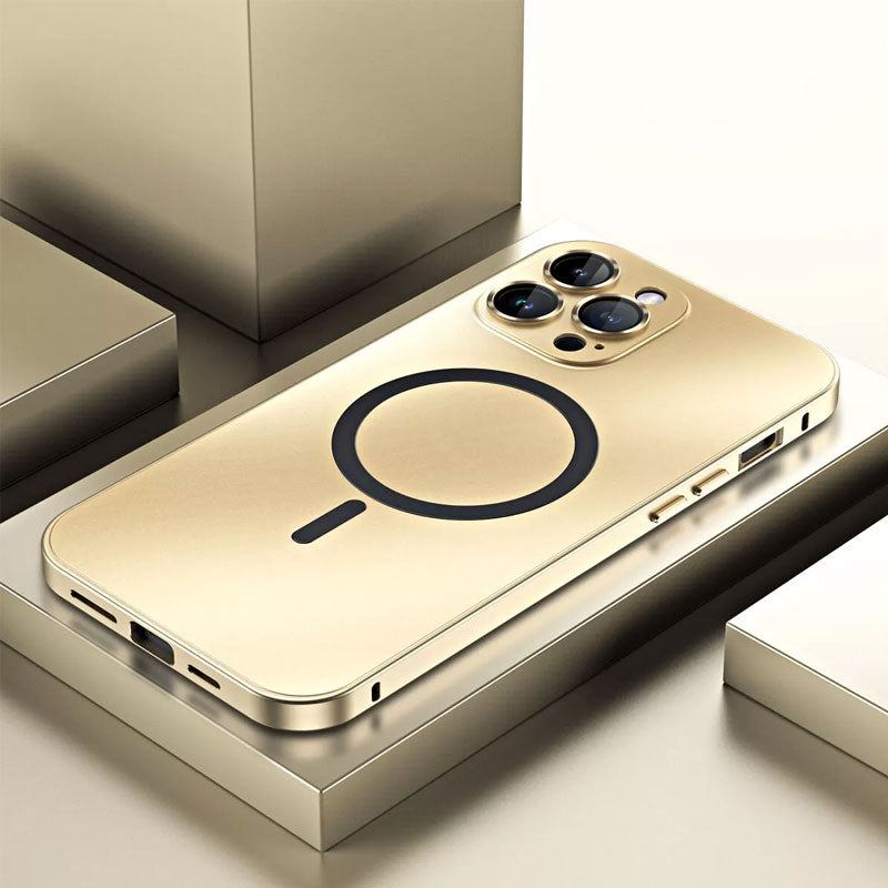 Magnetiskt metallfodral med snäppfunktion för iPhone/Magnetic metal case with snap function for iPhone