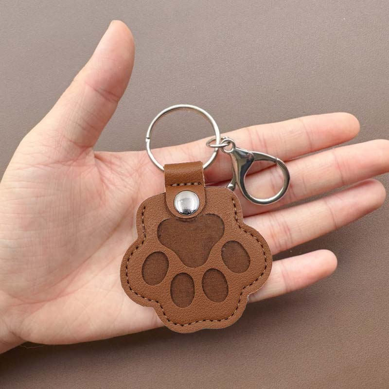 Pet Hair Storage Keychain
