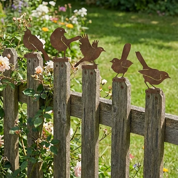 5-delige levensechte roestige metalen vogelsilhouetten als tuindecoratie/5-Piece Lifelike Rusty Metal Bird Silhouettes for Garden Decoration