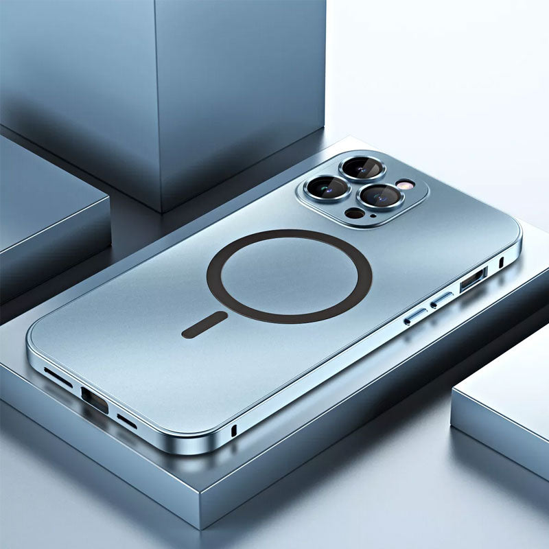Magnetiskt metallfodral med snäppfunktion för iPhone/Magnetic metal case with snap function for iPhone